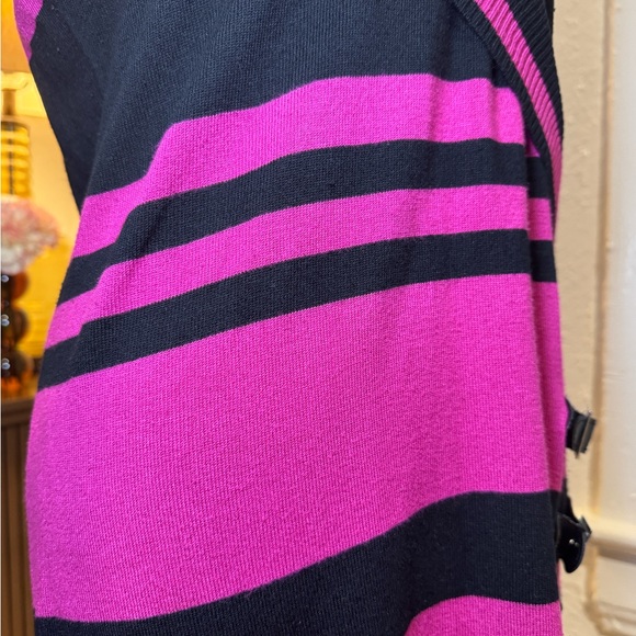 Say What Women's V-Neck Short Sleeve Sweater Dress - Picture 6 of 13